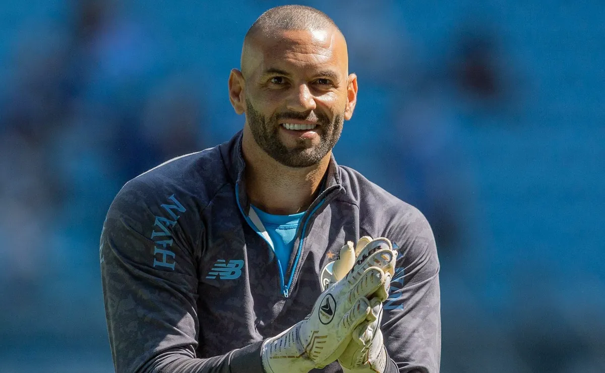 Santos pode avançar por contratação de Weverton se gestão atual continuar e Grêmio for rebaixado