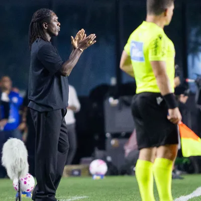 Seedorf erra ao avaliar momento do elenco do Corinthians