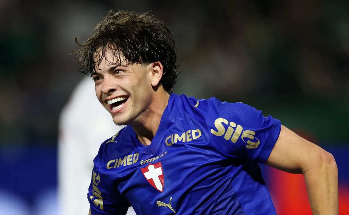 Opinião: De Cafu a Marcos Rocha: por que Giay merece uma nova discussão tática no Palmeiras