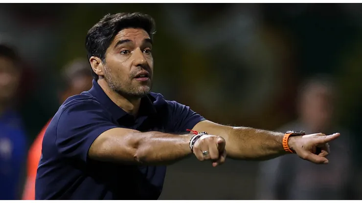 Abel Ferreira em an~ ação no jogo contra o Red Bull Bragantino, (Foto: Cesar Greco/Palmeiras/by Canon)