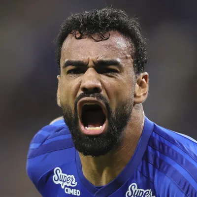 Análise: João Marcelo e Fabrício Bruno disputam vaga na zaga do Cruzeiro