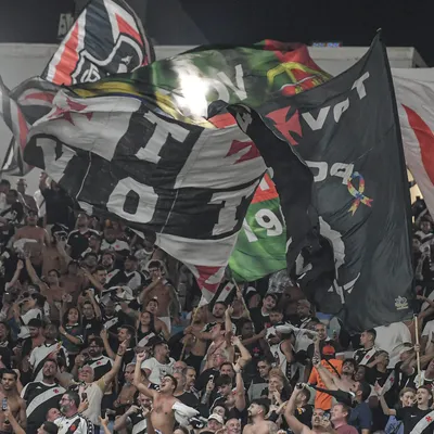 Vasco e Flamengo acertam divisão de ingressos para clássico