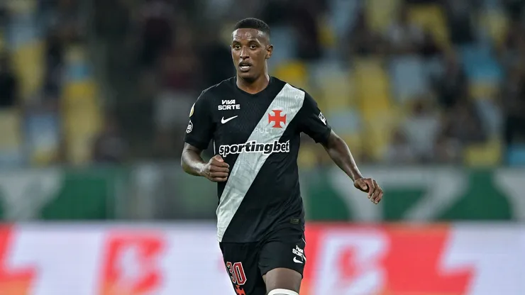 Robert Renan jogador do Vasco durante partida contra o Fluminense. Foto: Thiago Ribeiro/AGIF