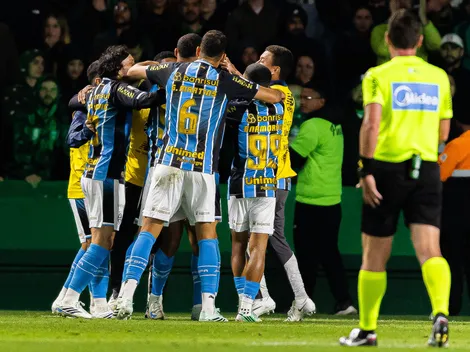 Com gol nos acréscimos, Grêmio vence o Coritiba e ganha fôlego na Série A
