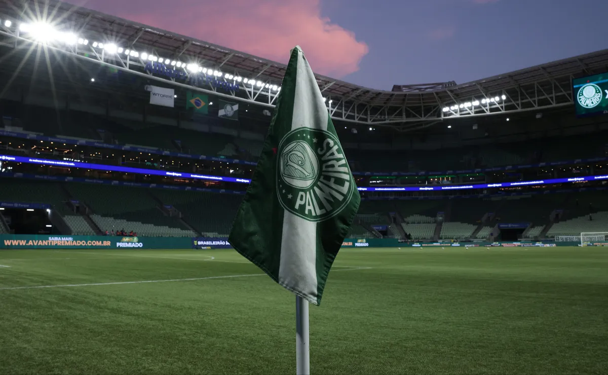 Opinião: Site do Palmeiras é hackeado; rivais buscam reforços no passado para compensar crises