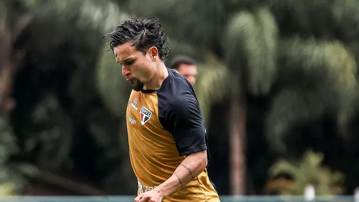Artur treinando no CT da Barra Funda - Foto: Erico Leonan / São Paulo FC
