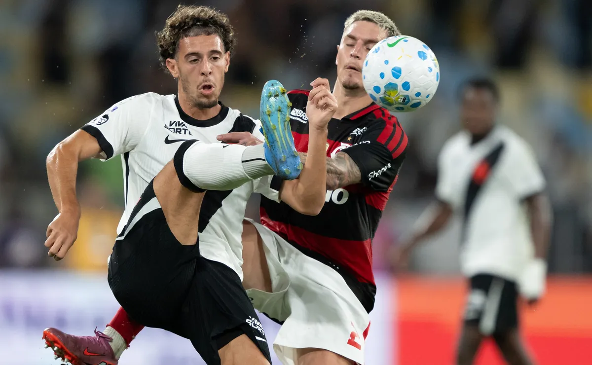 Vasco tenta encerrar jejum de 14 anos contra o Flamengo no Nilton Santos