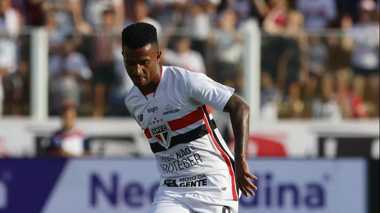 jogo de volante de carro; Rubens Chiri / São Paulo FC