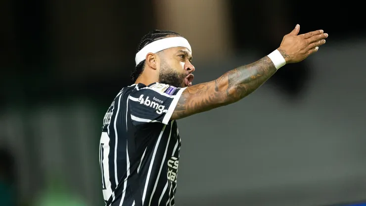 Memphis Depay sofre pressão para voltar ao Corinthians - Paulo De Tarso/AGIF