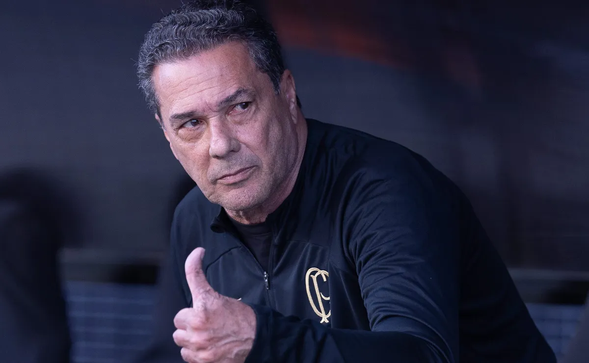 Análise: Seedorf pode ser demitido do Corinthians com jejum e Luxemburgo surge como substituto imediato