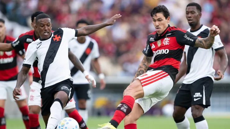 Vasco e Flamengo se enfrentam pelo Brasileirão. Foto: Jorge Rodrigues/AGIF