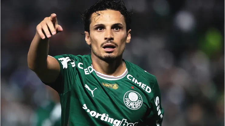Raphael Veiga está nos planos do Palestra, mas definição deve respeitar uma série de detalhes - Foto: Ettore Chiereguini/AGIF