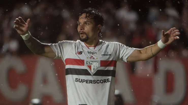 Artur jogador do São Paulo durante partida contra o Vitoria. Foto: Anderson Romao/AGIF