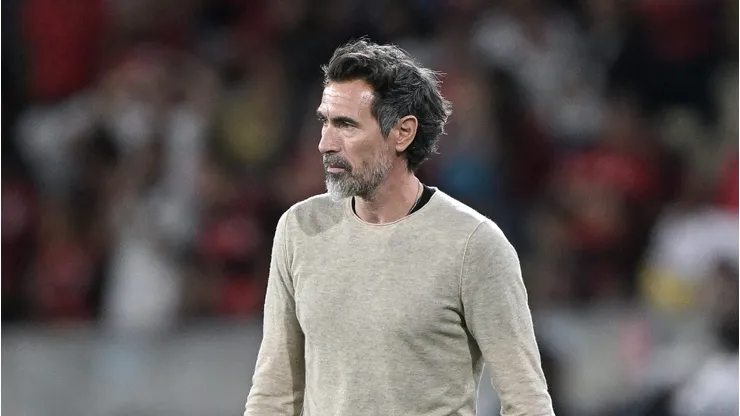 Eduardo Domínguez técnico do Atlético-MG durante partida contra o Flamengo. Foto: Thiago Ribeiro/AGIF