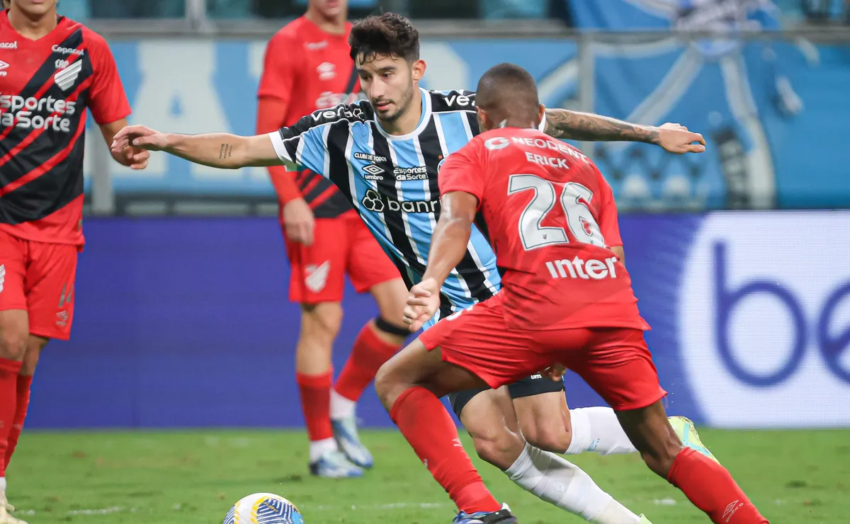 Grêmio busca feito inédito e duas vitórias seguidas no Brasileirão contra o Athletico