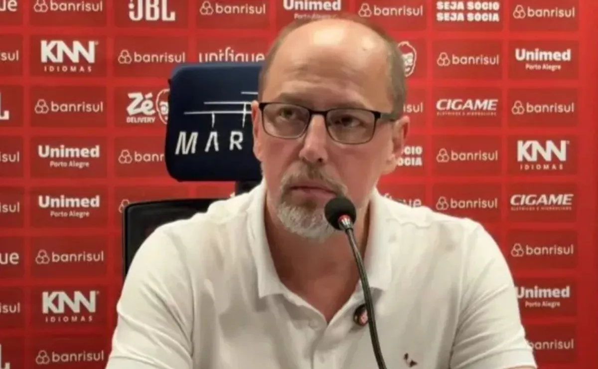 Análise: Renê deveria ter sido expulso, e Barcellos diz que o Inter foi “assaltado”