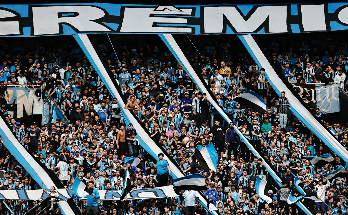 Vídeo: Torcida do Grêmio mantém esperança antes de duelo decisivo contra o Athletico-PR