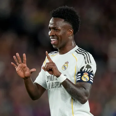 Ex-Barcelona critica Vini Jr. após clássico e dispara: ‘Real Madrid joga melhor sem ele’