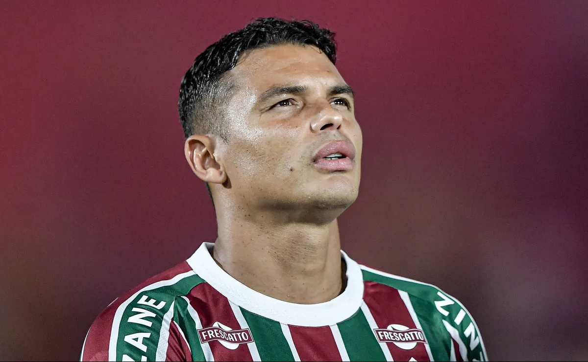 Thiago Silva incendeia vestiário antes de vitória contra o Inter e levanta dúvidas sobre seu futuro