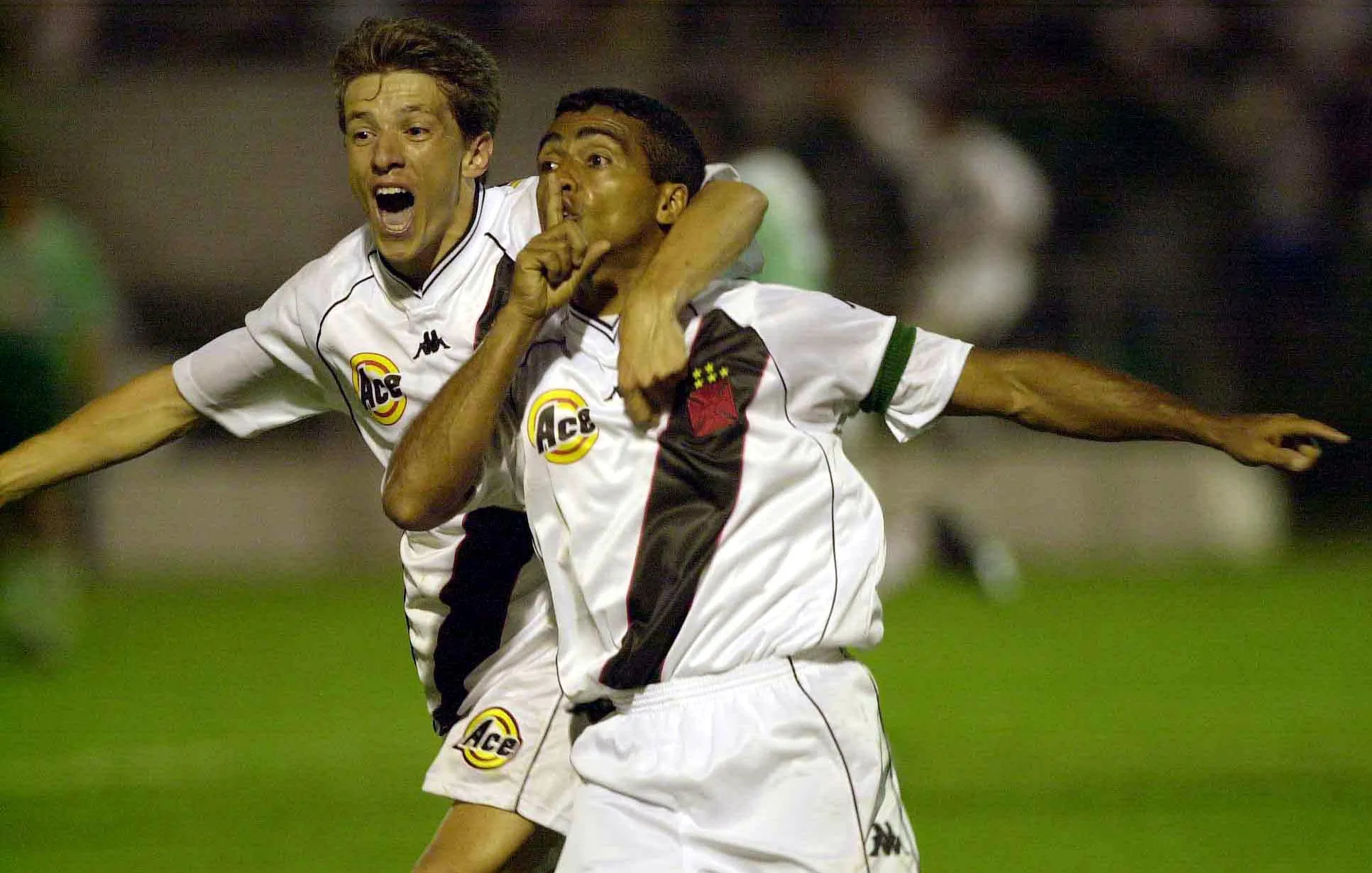Em 2000, Romário levou Vasco à virada por 4 a 3 no Palestra Itália pela final da Copa Mercosul – Foto: Allsport UK/ALLSPORT