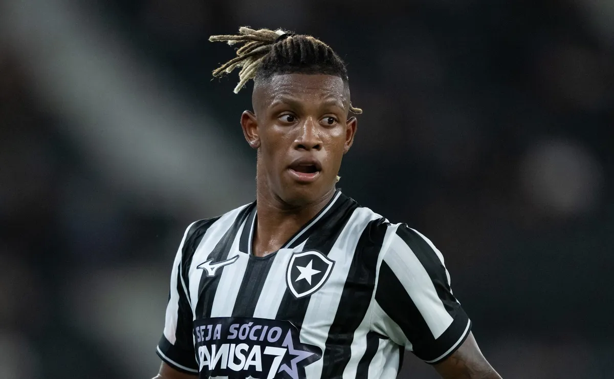 Danilo avança na recuperação e Botafogo tem expectativa para duelo com Atlético-MG