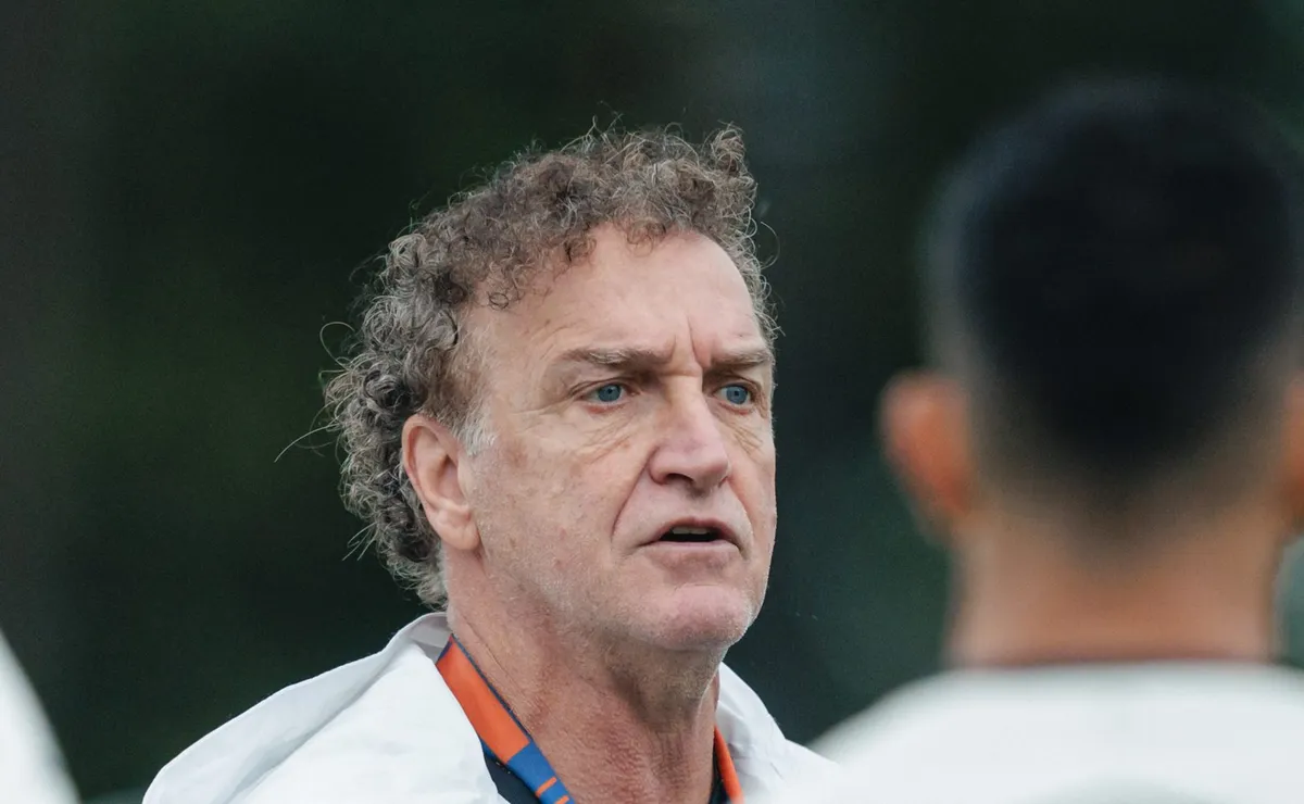 Reforços caros da era Marcelo Teixeira não deslancham no Santos e perdem espaço com Cuca