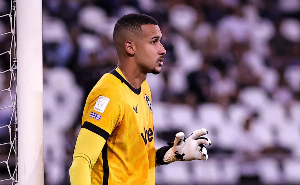 Gabriel Batista destaca foco do Botafogo para reagir no Brasileirão: “Focado para melhorar os resultados”