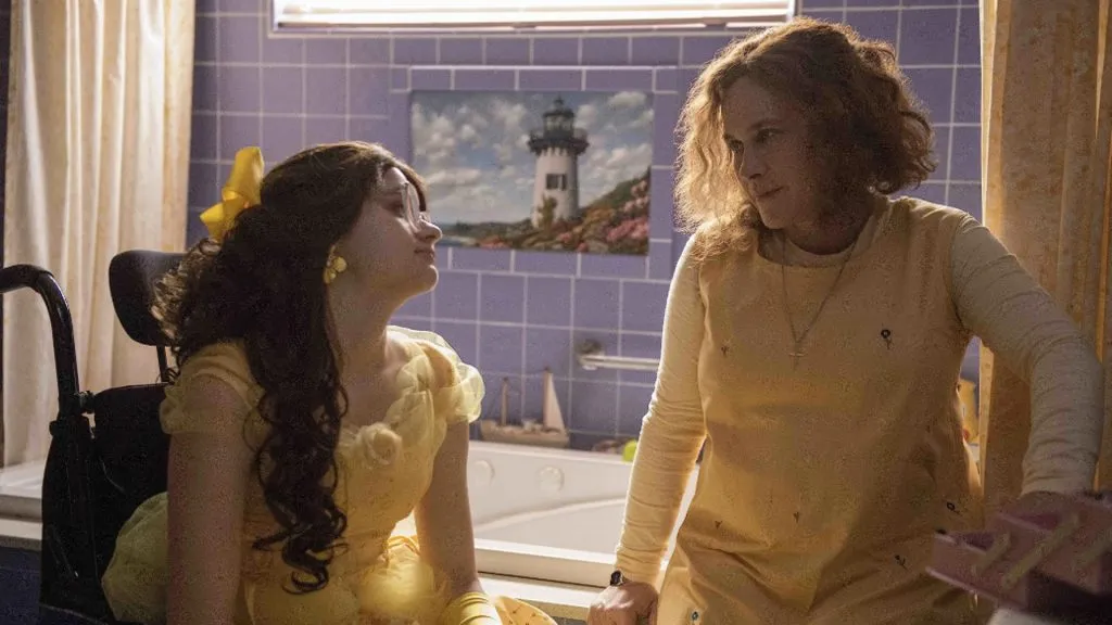 Joey King in The Act