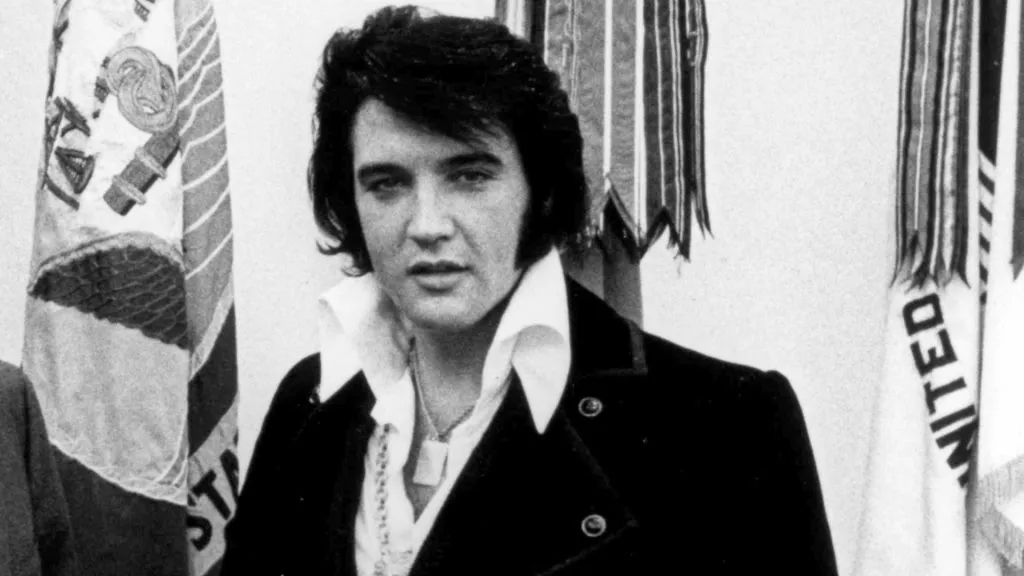 Elvis Presley in December 21, 1970 at the White House. (Source: National Archives)