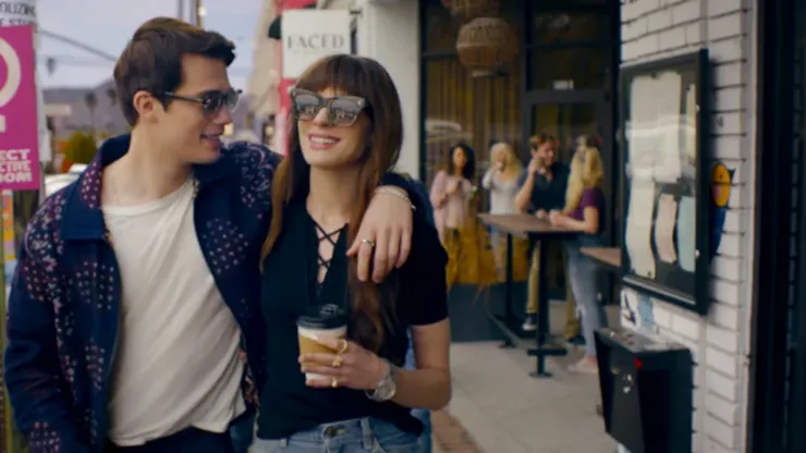 Nicholas Galitzine and Anne Hathaway in 'The Idea of You'
