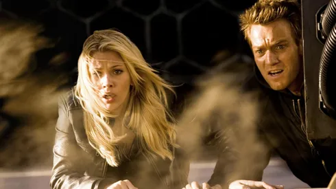 Scarlett Johansson and Ewan McGregor in 'The Island'