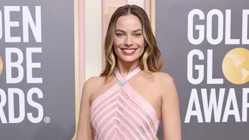 Margot Robbie at the 2023 Golden Globes Red Carpet.