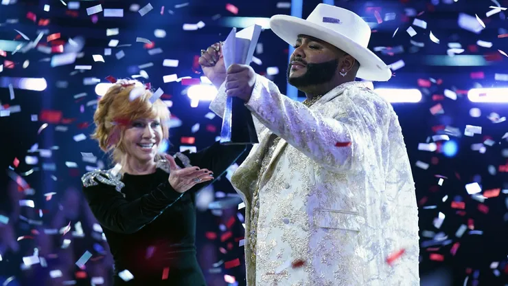Reba McEntire and Asher HaVon in The Voice, Season 25.