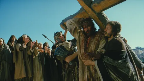 Jim Caviezel and Jarreth J. Merz in The Passion of the Christ.