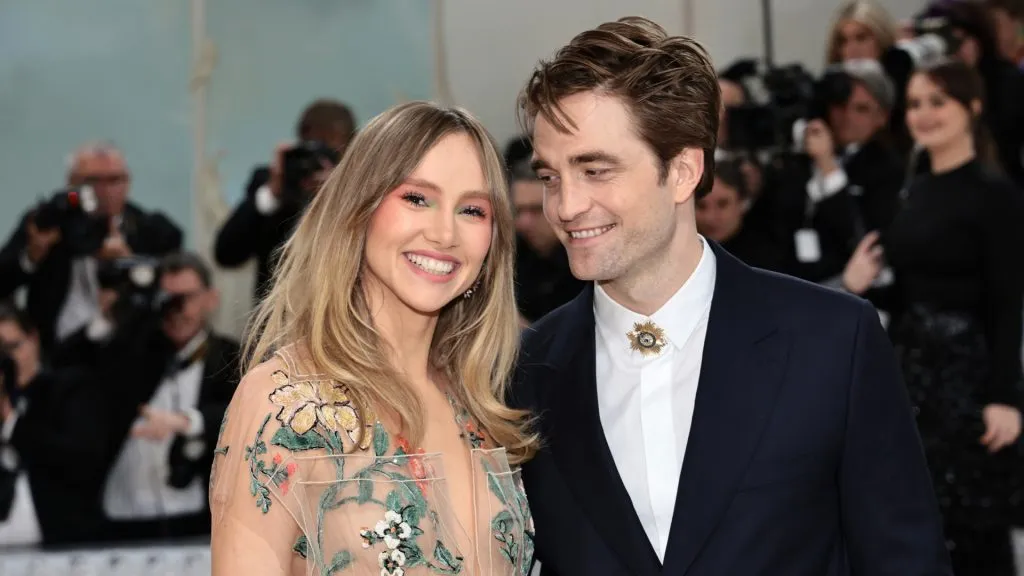 robert pattinson and suki waterhouse