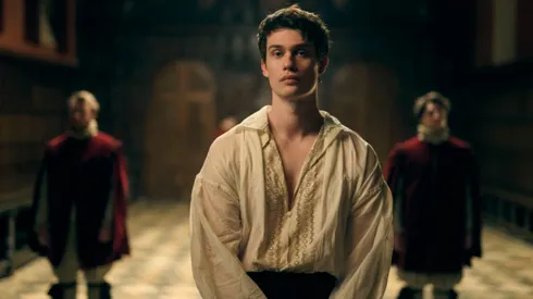 Nicholas Galitzine in Mary & George.