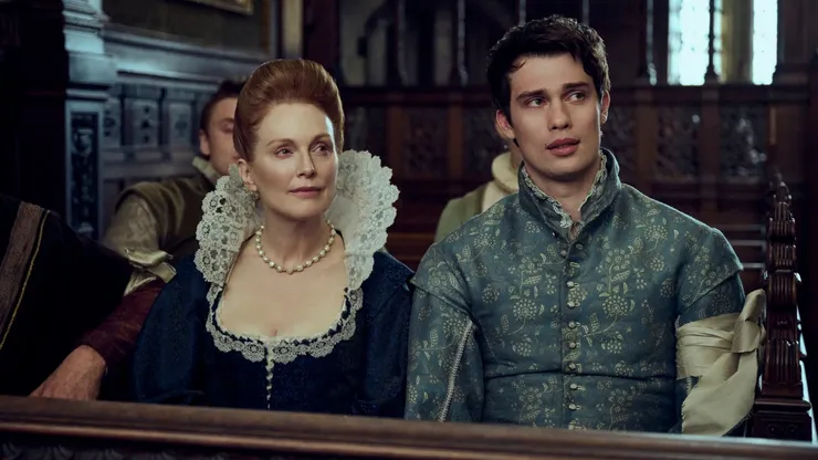 Nicholas Galitzine and Julianne Moore in Mary & George