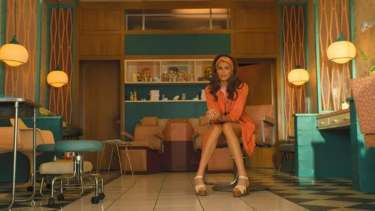 Kaia Gerber in 'Palm Royale'