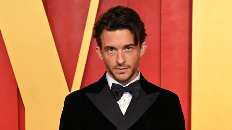 Jonathan Bailey attends the 2024 Vanity Fair Oscar Party