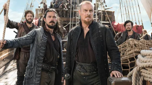 Toby Stephens and Luke Arnold in Black Sails.