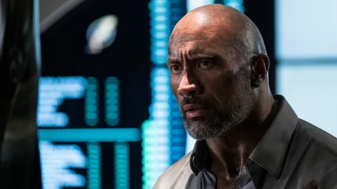 Dwayne Johnson in Skyscraper.