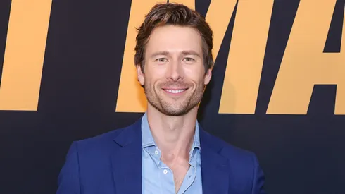 Glen Powell attends a photo call celebrating Netflix's new film "Hit Man".