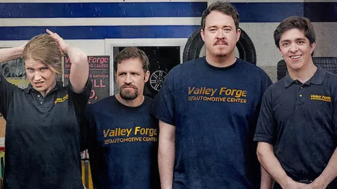 Kilah Fox, Chris O'Connor, Shane Gillis and Steve Gerben in Tires.