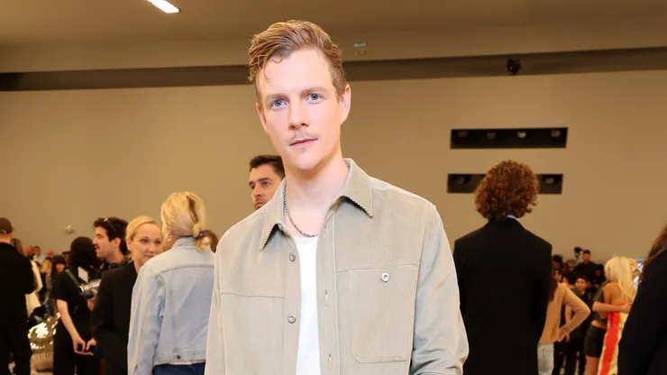 Patrick Gibson attends the Loewe Womenswear Spring/Summer 2024 show as part of Paris Fashion Week on September 29, 2023 in Paris, France.