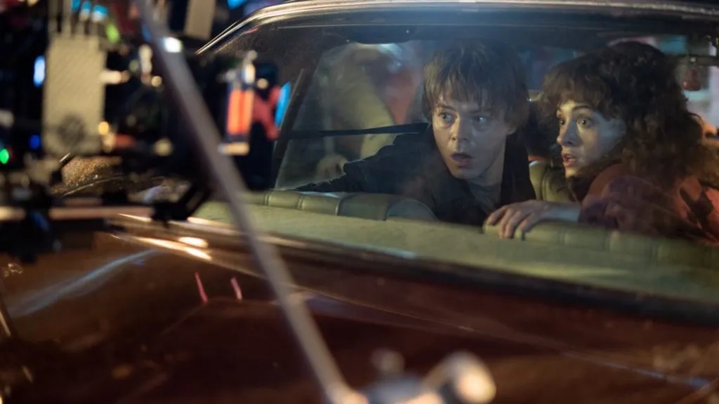 First look at Nancy &amp; Jonathan in the final season of Stranger Things. (Source: @DiscussingFilm)