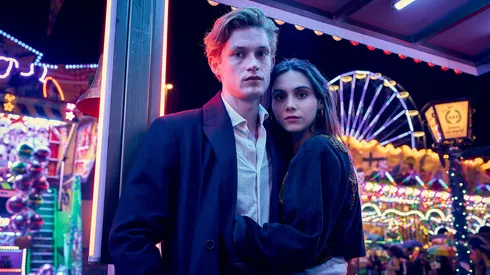 Damian Hardung and Havana Joy Josephine Braun in Love Sucks.