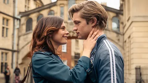 Harriet Herbig-Matten and Damian Hardung in Maxton Hall.