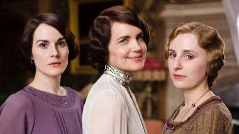 Elizabeth McGovern, Michelle Dockery and Laura Carmichael in Downton Abbey.