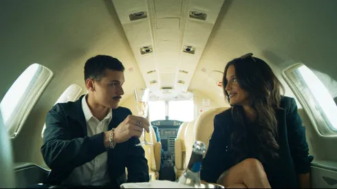 Arón Piper and María Pedraza in The Courier.