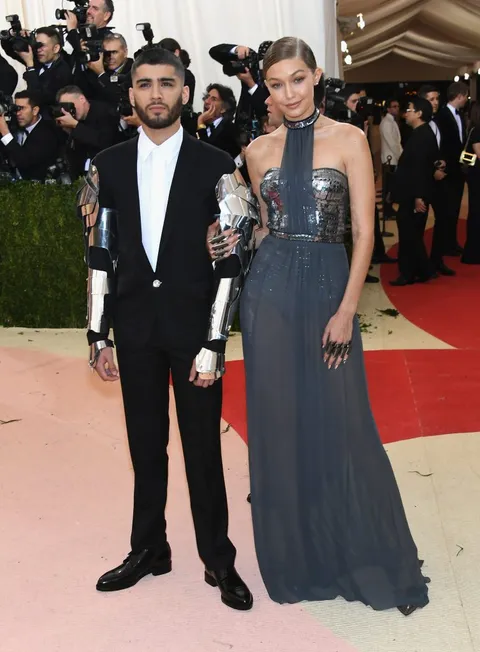 Gigi Hadid and Zayn Malik attend the “Manus x Machina: Fashion In An Age Of Technology” Costume Institute Gala at Metropolitan Museum of Art on May 2, 2016 in New York City. (Photo by Larry Busacca/Getty Images)